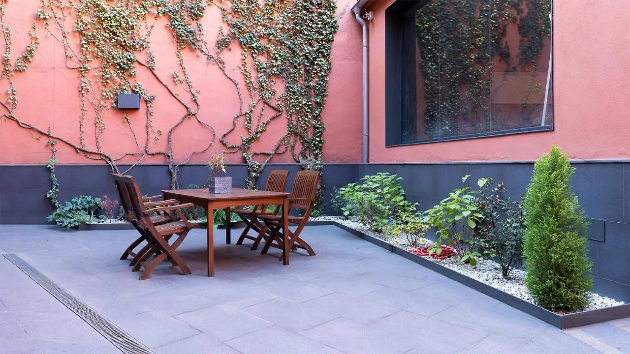 Apartaments Y Habitacions Entre Volcans Olot Appartamento