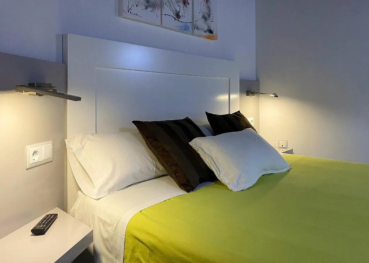 Apartaments Y Habitacions Entre Volcans Olot