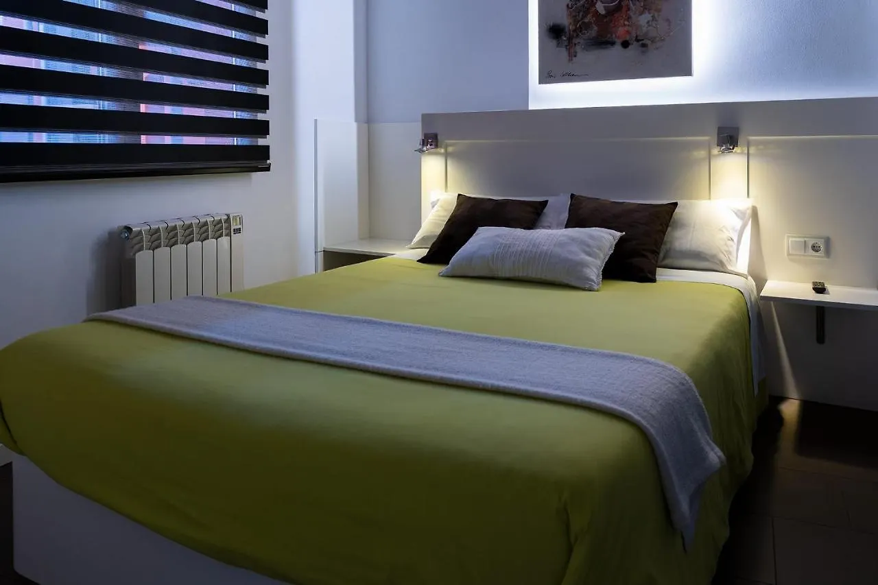 Apartaments Y Habitacions Entre Volcans Olot