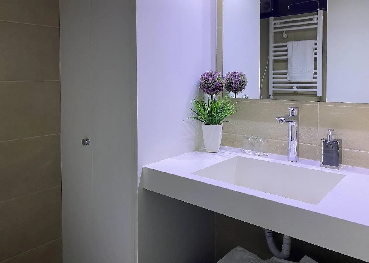 Apartaments Y Habitacions Entre Volcans Olot 0*,  Spain