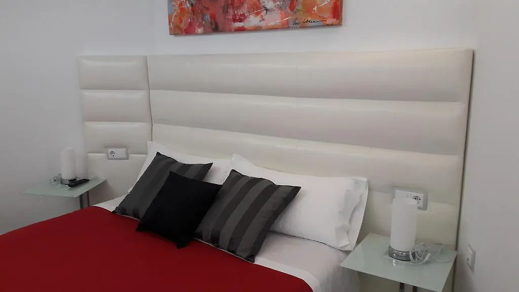 Apartaments Y Habitacions Entre Volcans Olot 0*,